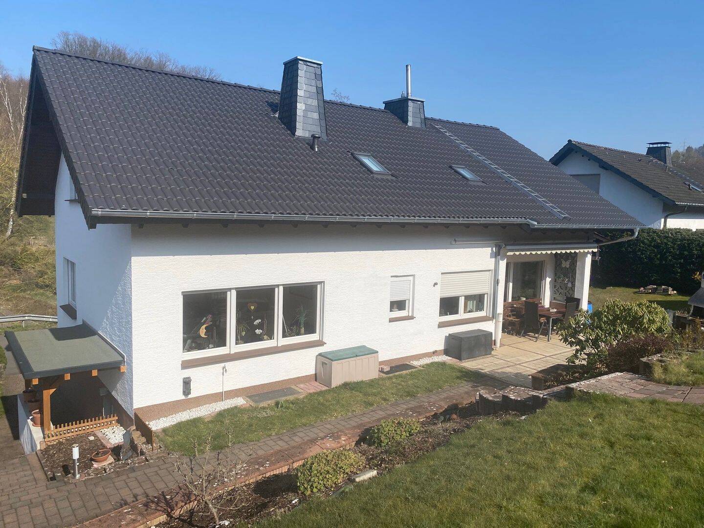 Modernisiertes Einfamilienhaus mit zeitlich begrenztem Wohnrecht in Attendorn, 57439 Attendorn