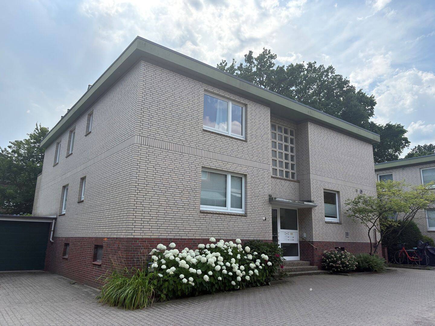 Gepflegte 2 – 3 Zimmerwohnung in Ahrensburg, 22926 Ahrensburg