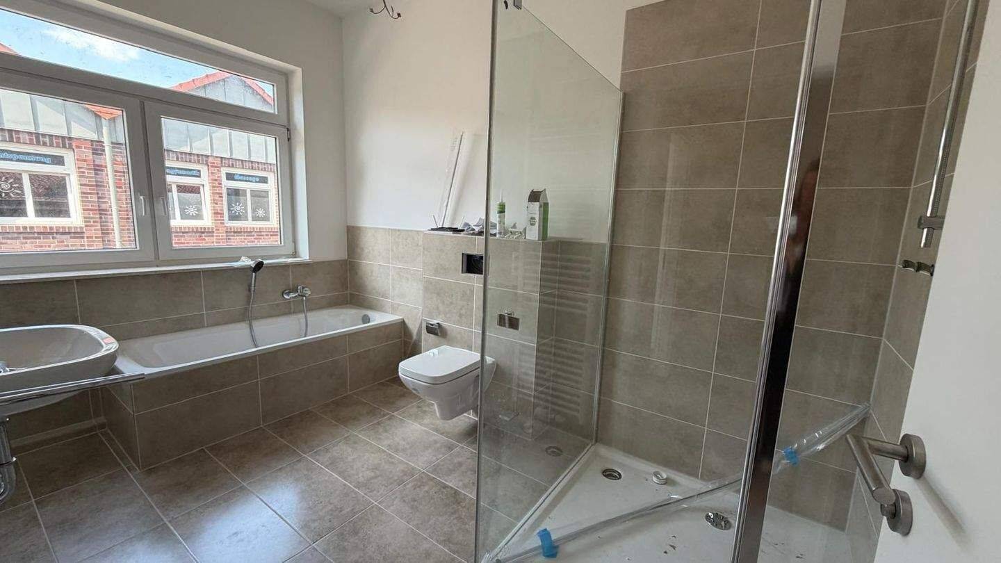 Erstbezug – exklusive Loftwohnung , Luxus Bad , Wanne, gr.Duschkabine , Tiefgaragenplatz, 27751 Delmenhorst