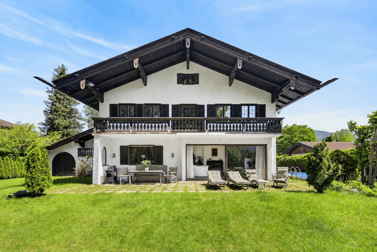 Mehrfamilienhaus an der südlichen Grenze zu Rottach-Egern mit wunderschönem Bergpanorama, 83700 Kreuth