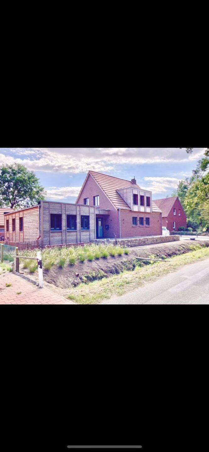 Modern saniertes Einfamilienhaus mit Wärmepumpe, Photovoltaik und großem Grundstück bei Bramsche, 49565 Bramsche