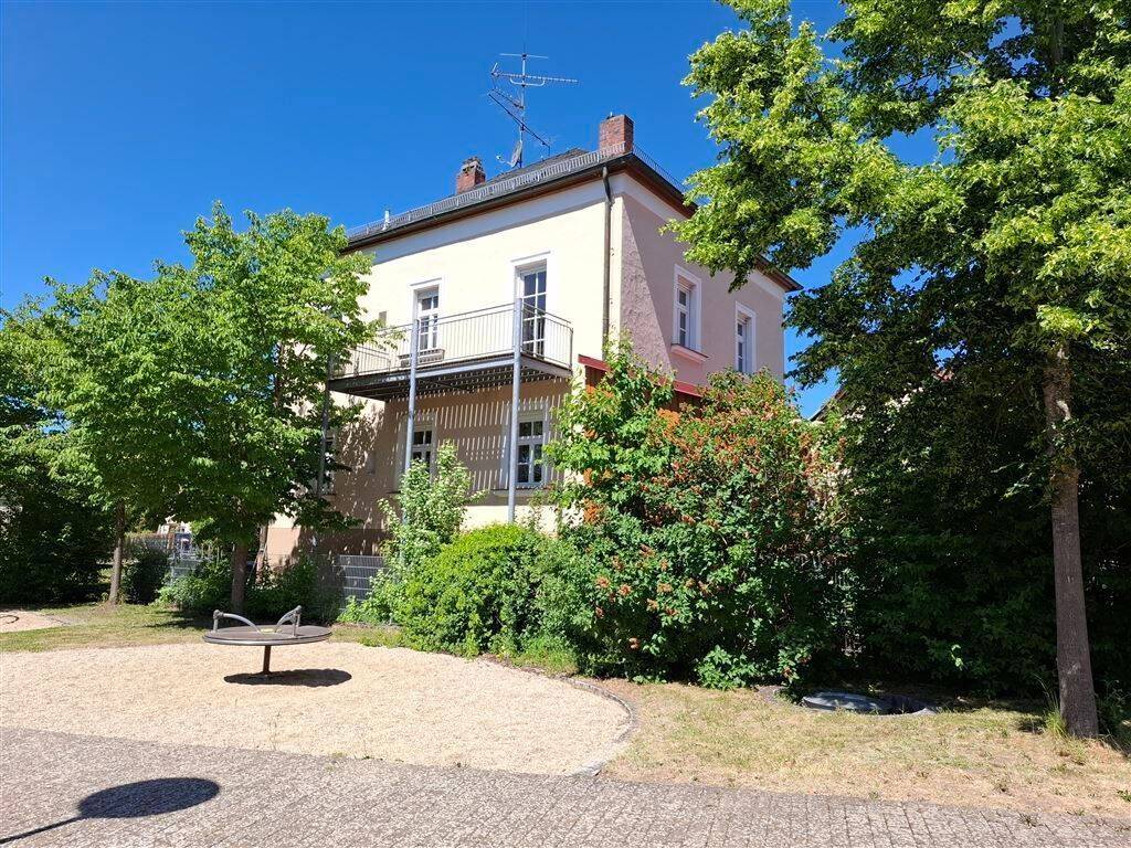 Charaktervolles Pfarrhaus mit Garten und viel Platz für die ganze Familie, 96132 Schlüsselfeld