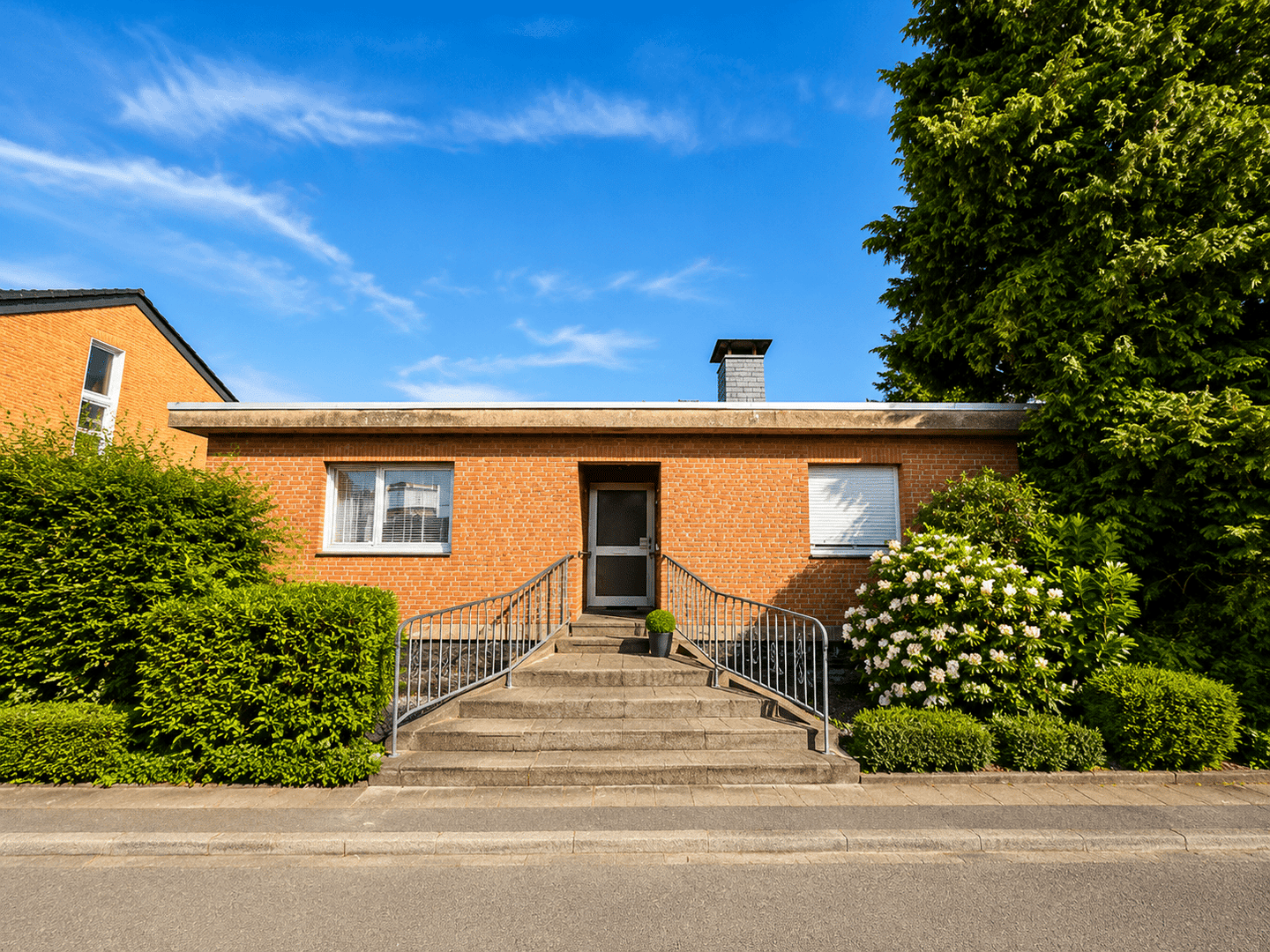 Handwerkertraum in Bergheim-Ahe – Freistehender Bungalow wartet auf neues Leben, 50127 Bergheim