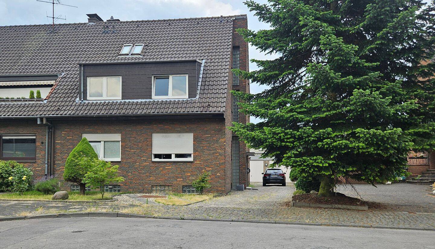3,5 Zimmer Wohnung Toplage mit Balkon, 46242 Bottrop