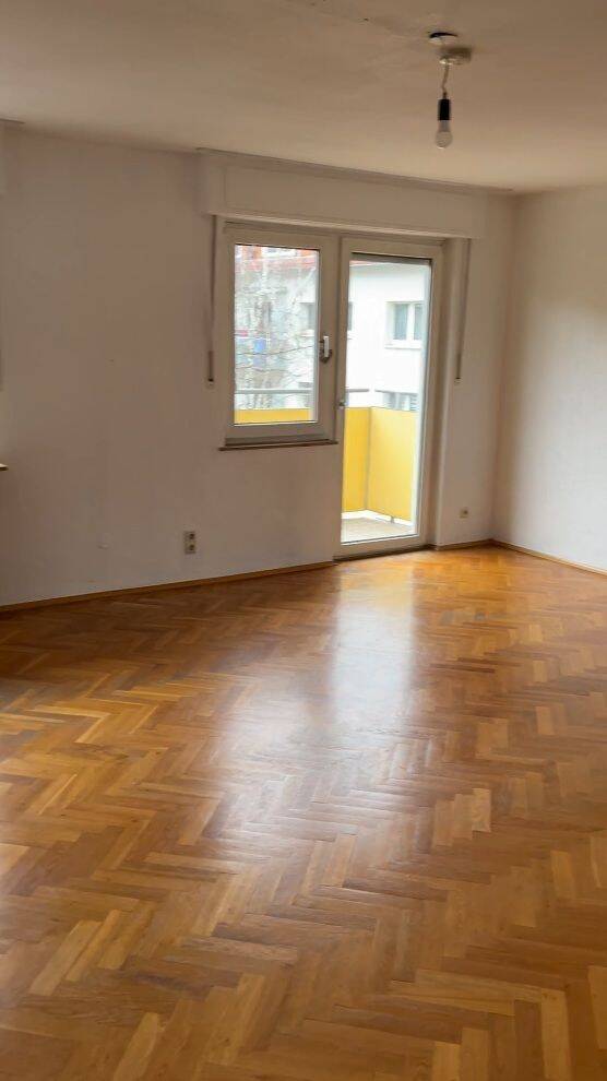 Schöne 4-Zimmer-Wohnung mit Balkon im Nordend, 60316 Frankfurt am Main (Nordend-Ost Nordend-West Ostend)