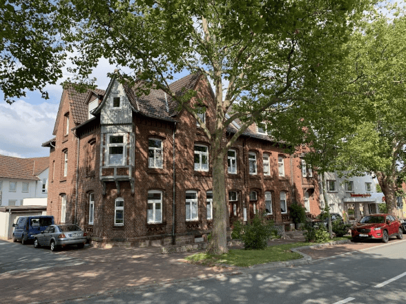 Schöne Eigentumswohnung im Dachgeschoss in charmantem Gründerzeithaus – zentrale Lage in Warburg, 34414 Warburg