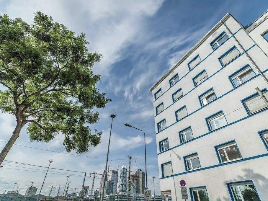 Ab 15.08.2026 – Schick & modern – möbliertes Zimmer in 3er WG – top Lage mit Skylineblick, 60327 Frankfurt am Main (Gallus Gutleutviertel Westend-Süd)