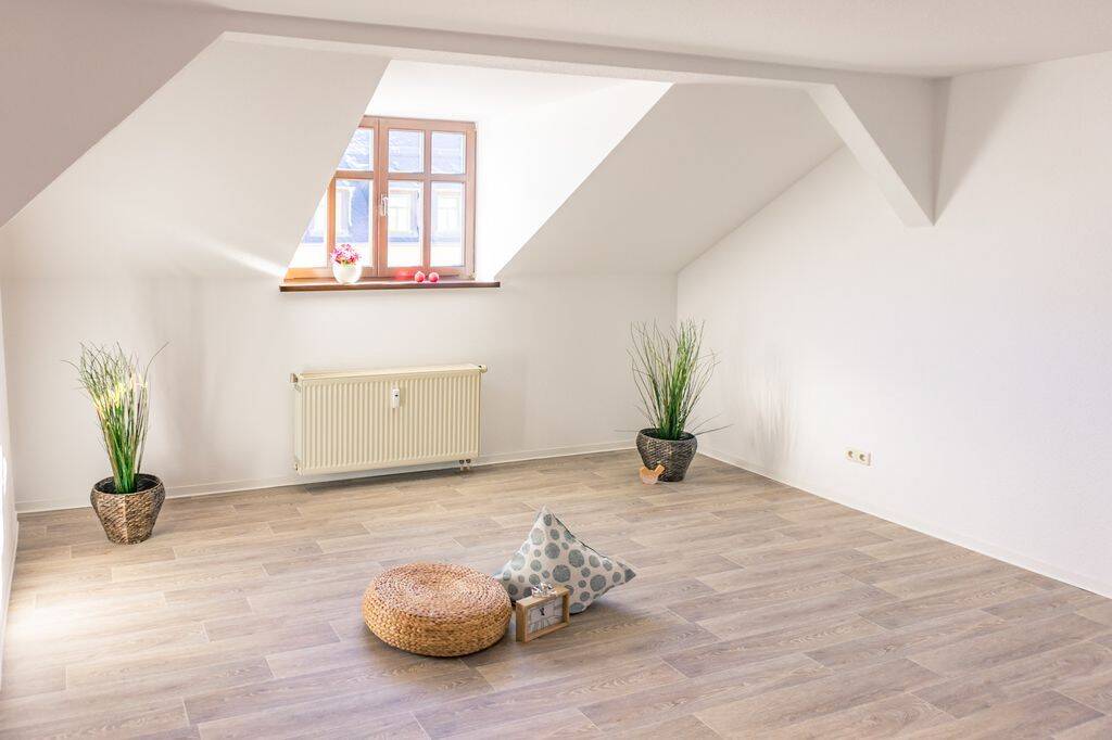 3-Raum-Dachgeschosswohnung mit Badewanne – Chemnitz – Bild 1 von 1
