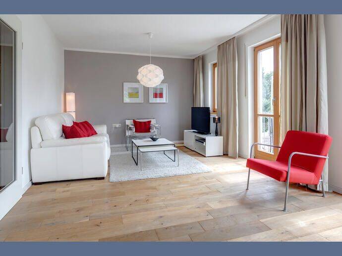 Möbliert: Individuelle möblierte 2,5-Zimmer Mietwohnung, 81476 München (Thalk. Obersendl.-Forsten-Fürstenr.-Solln)