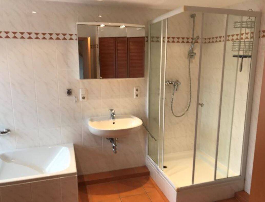 Helle Traumwohnung: 112 m² + 47m2 Spitzboden, offener Wohnbereich & großer Balkon, 38543 Hillerse