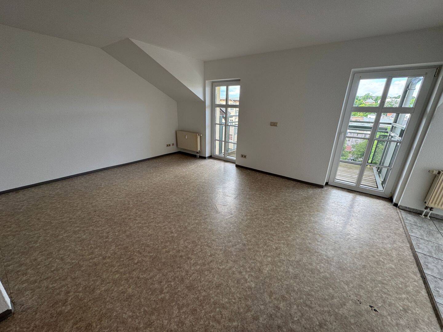 Altersgerechte & ruhig gelegene 1 Zimmer Whg. m. Balkon & Aufzug (WE16), 7546 Gera
