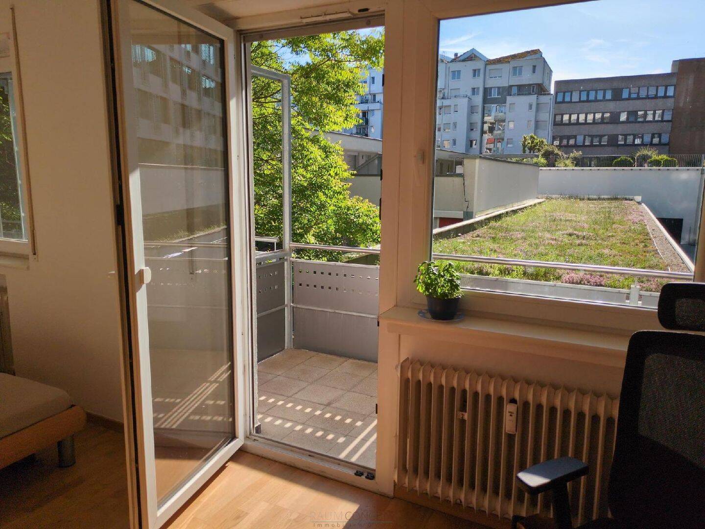 Gemütliche 1-Zimmer-Wohnung mit Küche & Balkon – Badenwerkstraße 9, Südstadt Karlsruhe – zwischen Hbf und Innenstadt gelegen!, 76137 Karlsruhe