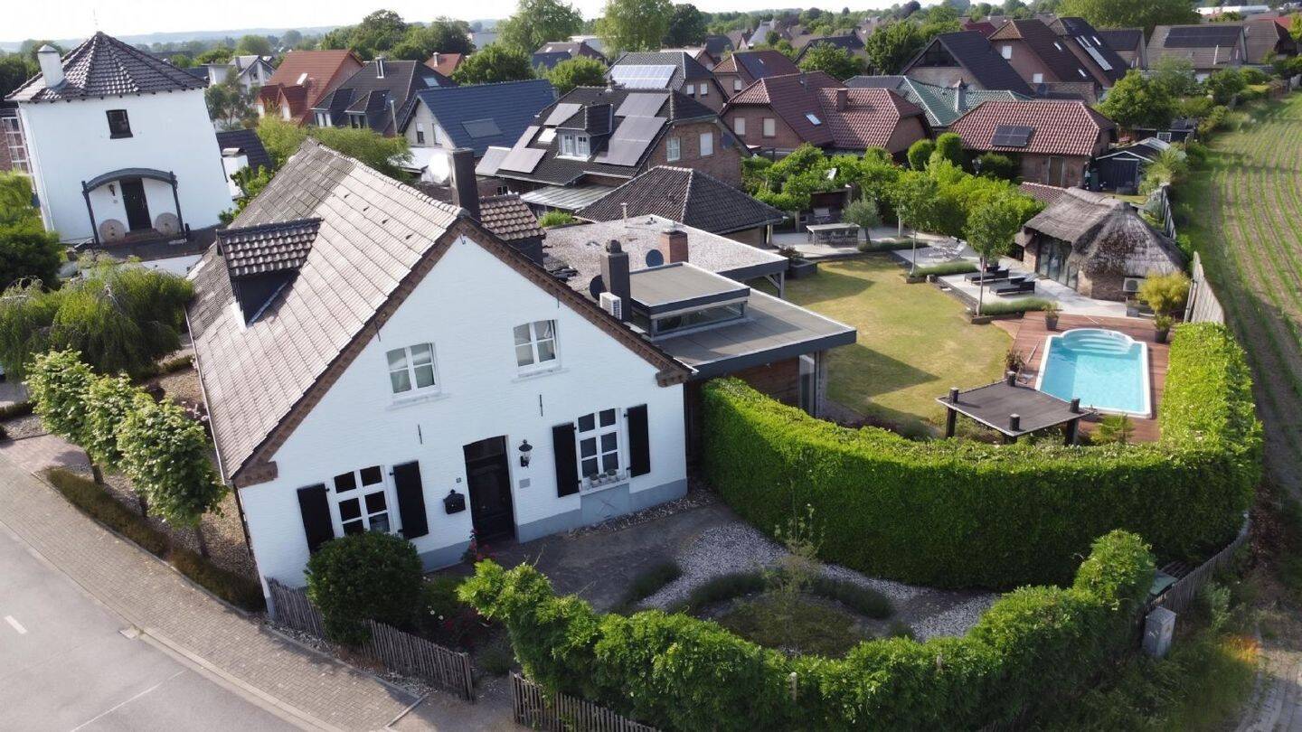 Außergewöhnliches Traumhaus mit einzigartigem Freizeitambiente, 47559 Kranenburg