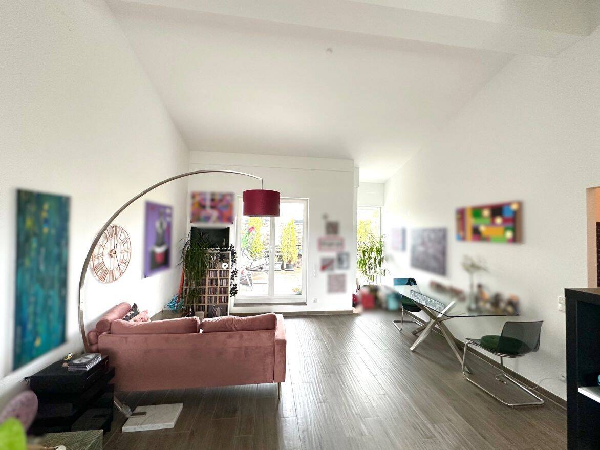 **3-ZIMMER-WOHNUNG MIT – DUSCHBAD EN SUITE UND DACHTERRASSE**, 85586 Poing