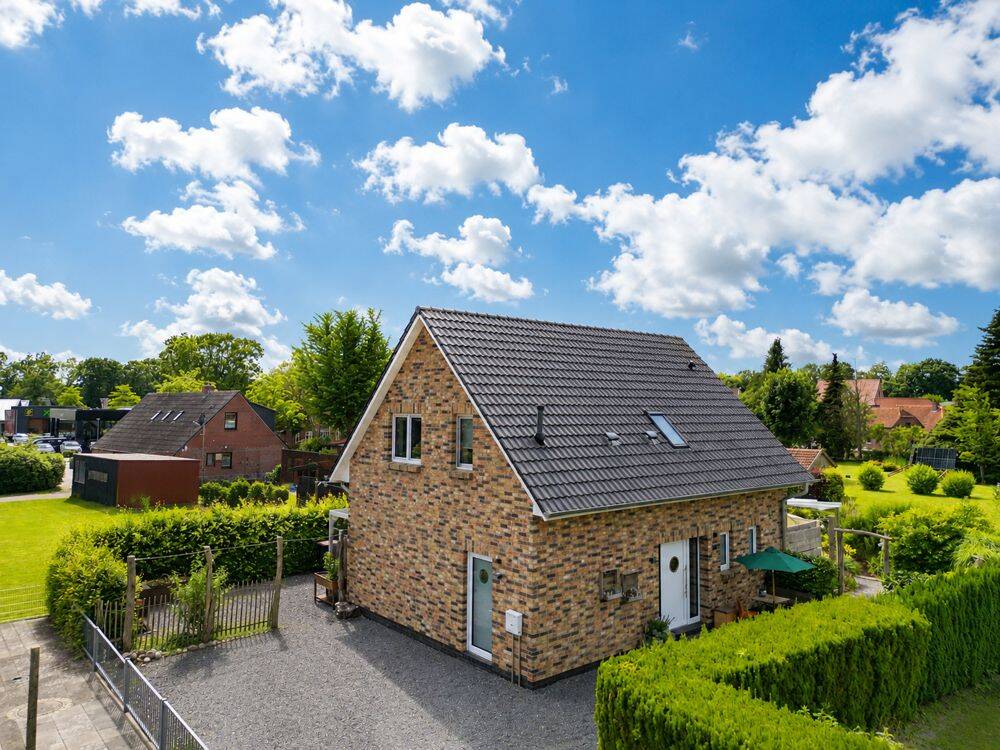 Traumhaftes Einfamilienhaus mit modernem Wohnkonzept in Neuenburg!, 26340 Zetel