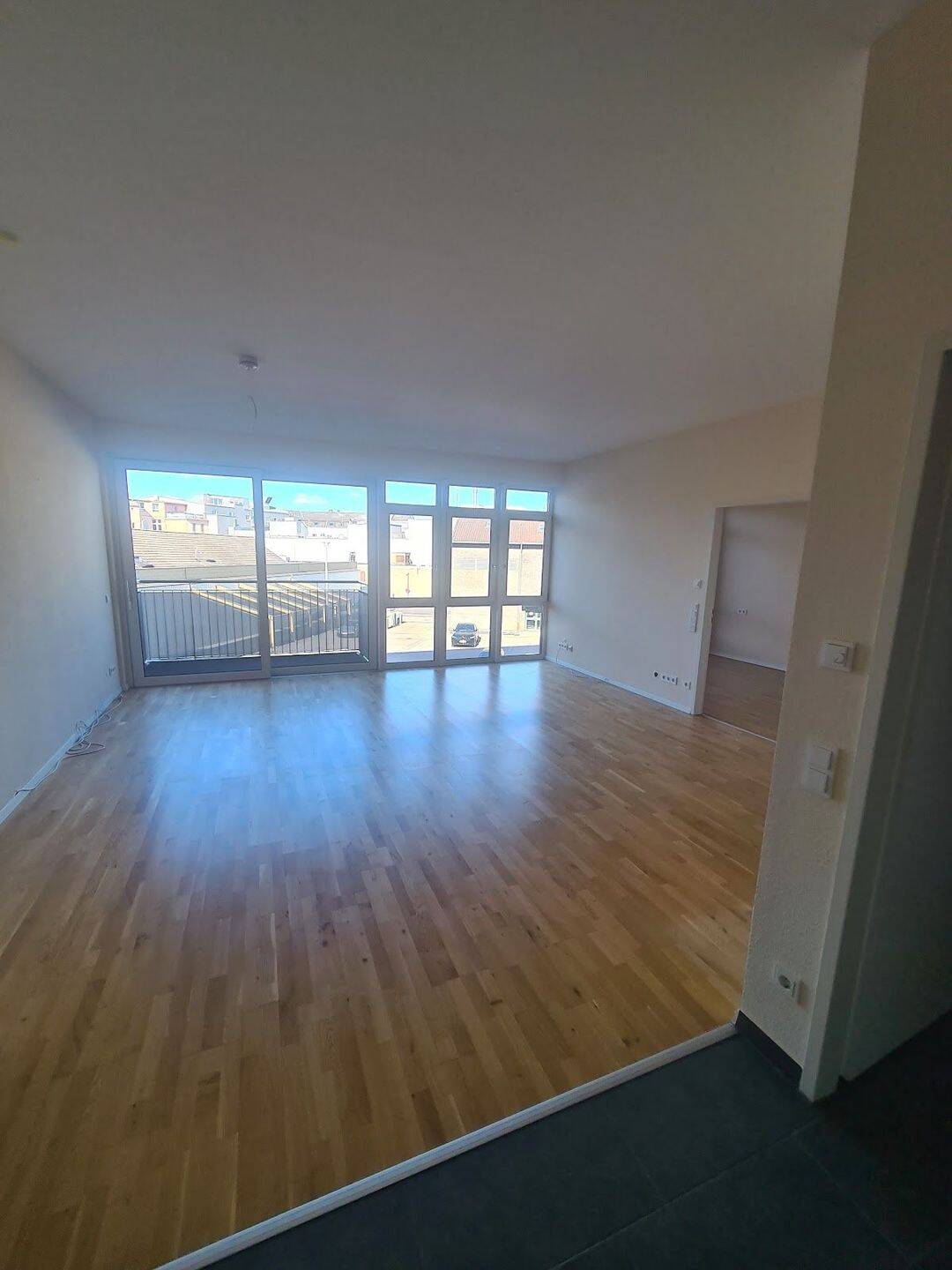 2 NKM frei bei Anmietung!!! Traumhaft schöne 2 Zimmer Wohnung mit Balkon in Moers zu vermieten, 47441 Moers