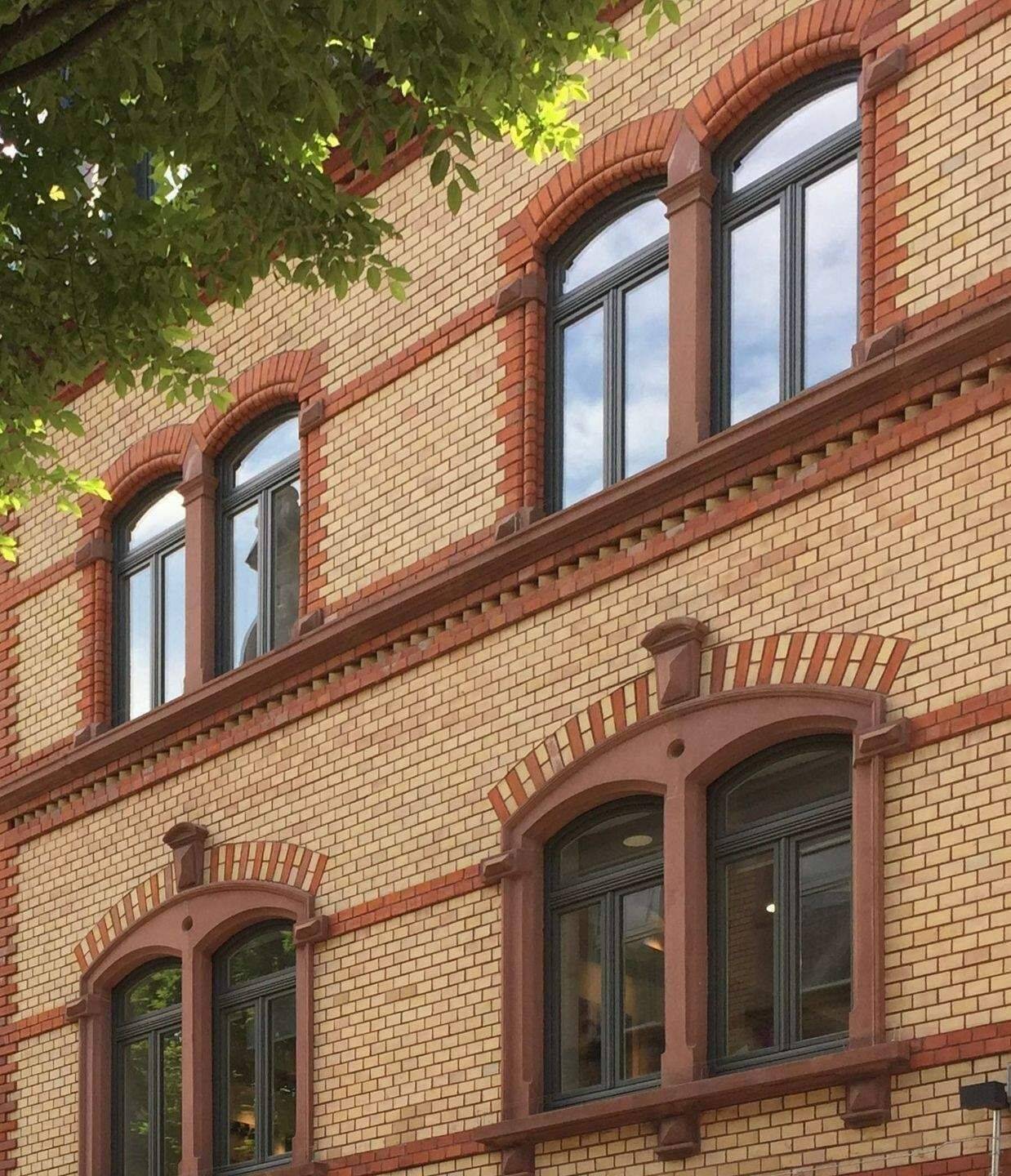 Gepflegtes Mehrfamilienhaus mit 5 Einheiten, 65191 Wiesbaden (Bierstadt Sonnenberg Wiesbaden)