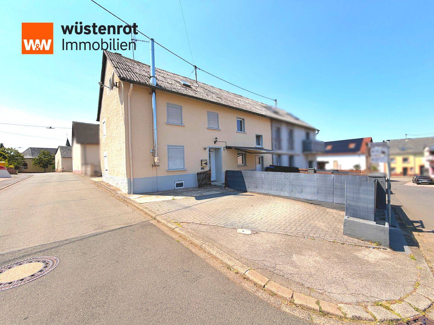 Gemütliche Doppelhaushälfte mit Terrasse und Stellplätze in Zemmer-Rodt, 54313 Zemmer
