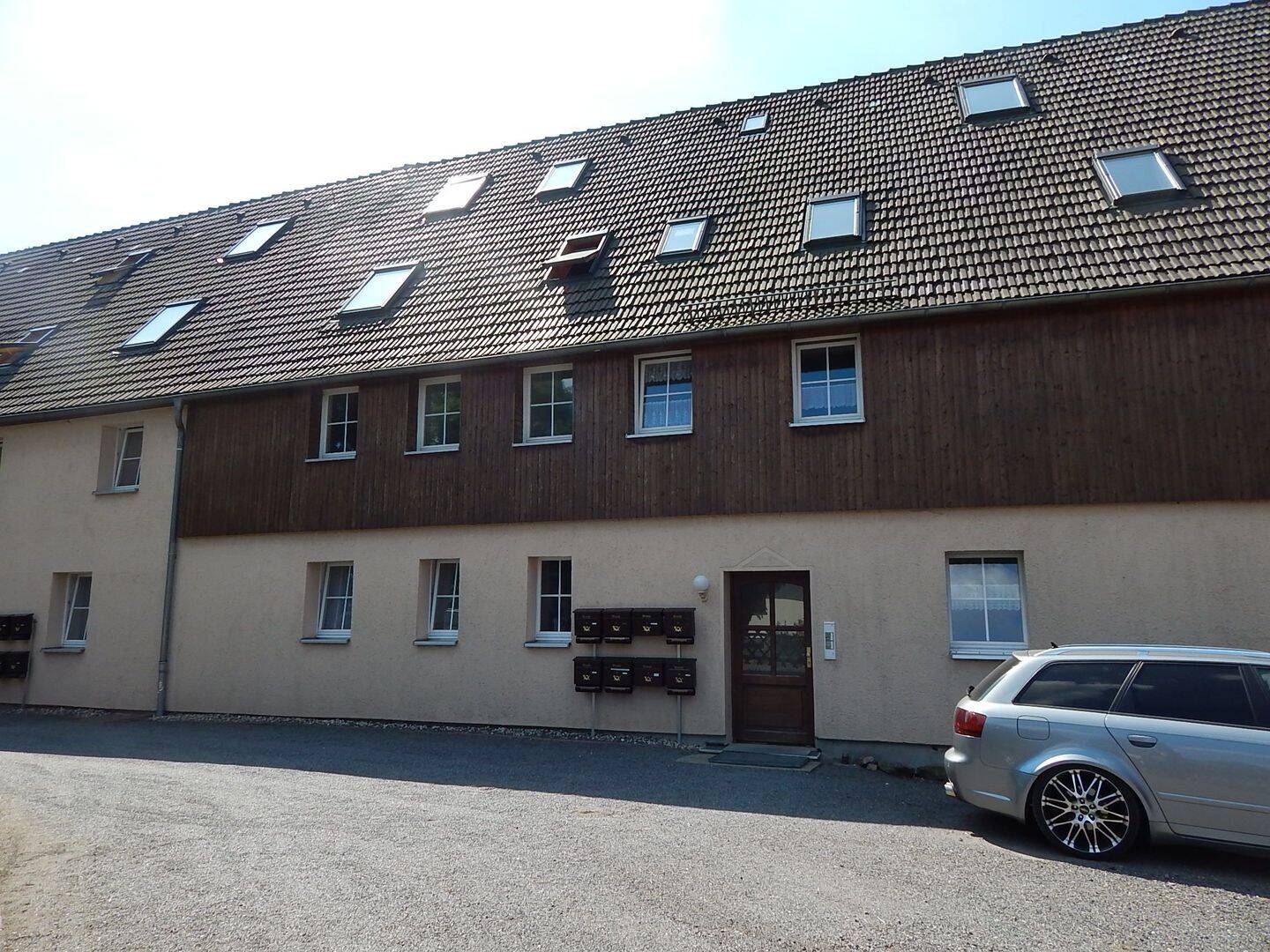 2 Zimmer Erdgeschosswohnung mit Terrasse im Ortsteil Zug, 9599 Freiberg