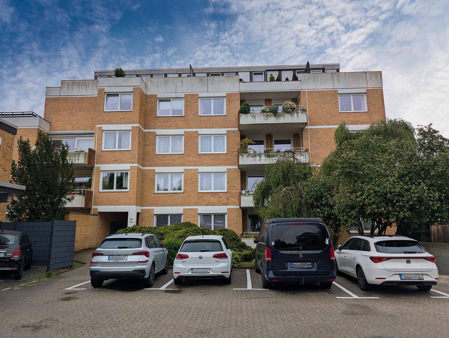 Nahe des Südsees- 3,5 Zimmer mit Balkon und TG-Stellplatz, 38124 Braunschweig (Braunschweig Heidberg Leiferde Melverode Stöckheim)