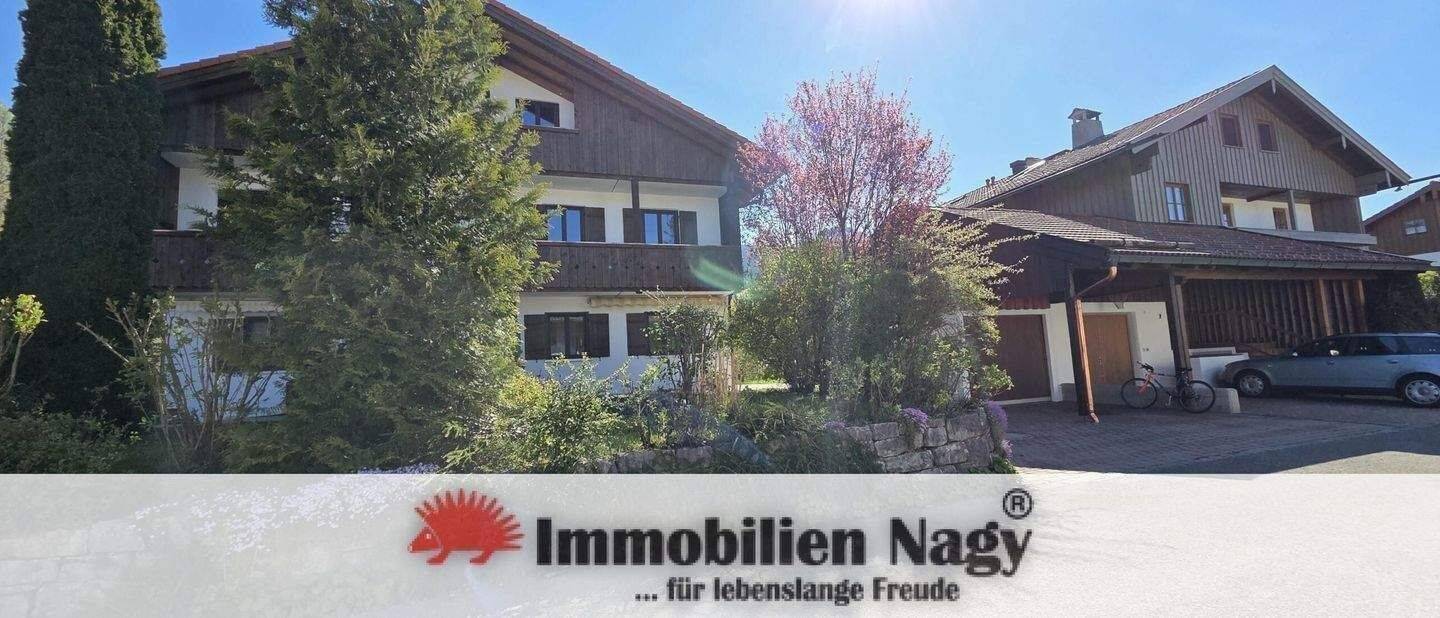Lenggries: Sehr schöne großzügige DHH mit Garten, Garage in ruhiger Lage, 83661 Lenggries