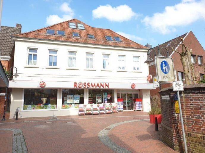 „Wohnen über dem Rossmann-Markt“ – Dachgeschosswohnung in Jever, 26441 Jever