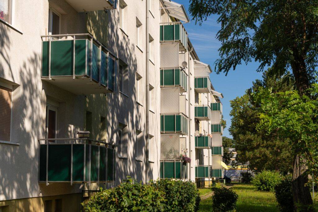 2-Raum-Wohnung im Erdgeschoss mit ebenerdiger Dusche – komfortables Wohnen, 6217 Merseburg
