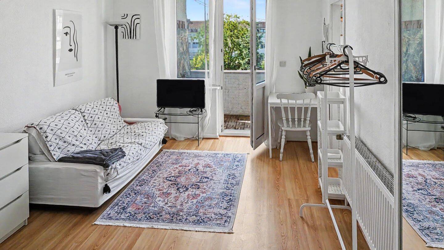 Attraktives Apartment mit Balkon in begehrter Düsseldorfer Innenstadtlage – sofort verfügbar, 40215 Düsseldorf (Friedrichstadt)