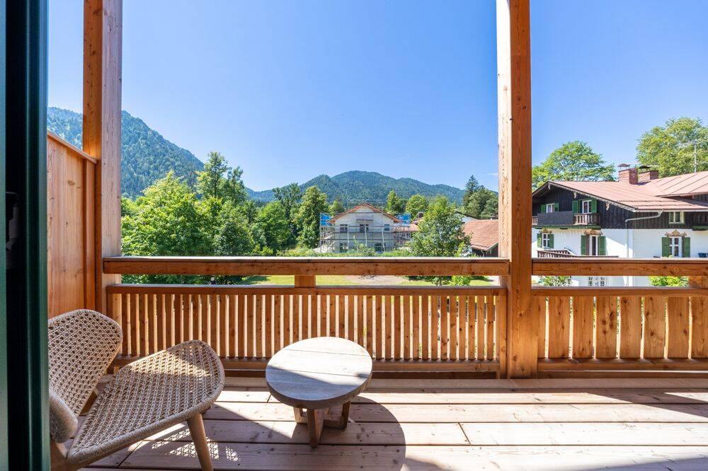 3 Zi. Wohnung mit Galerie im 2. OG mit 2 Balkonen Ost- Südausrichtung, 83727 Schliersee