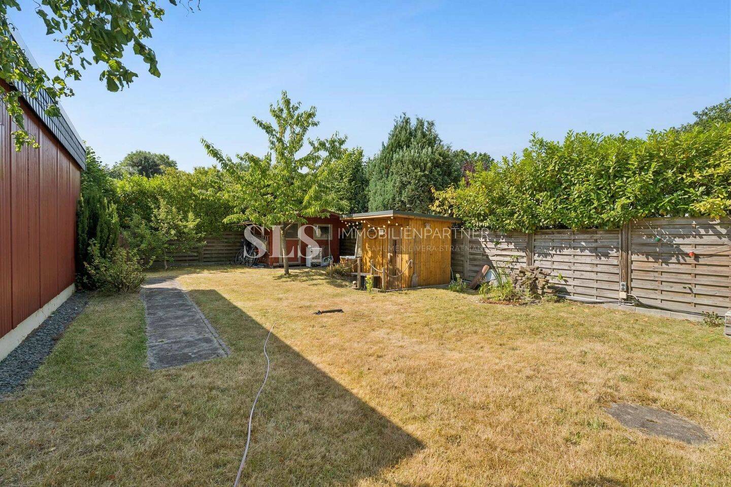 Modernisierter Bungalow mit Photovoltaik, Sauna und sonnigem Garten, 46286 Dorsten