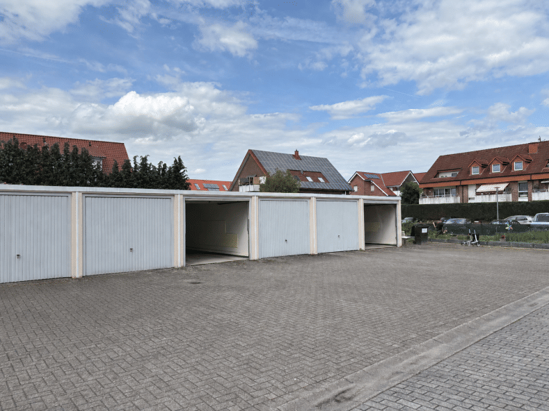 Vom Garagenhof zum Wohnprojekt. *0544 W Baugrundstück in Versmold, 33775 Versmold