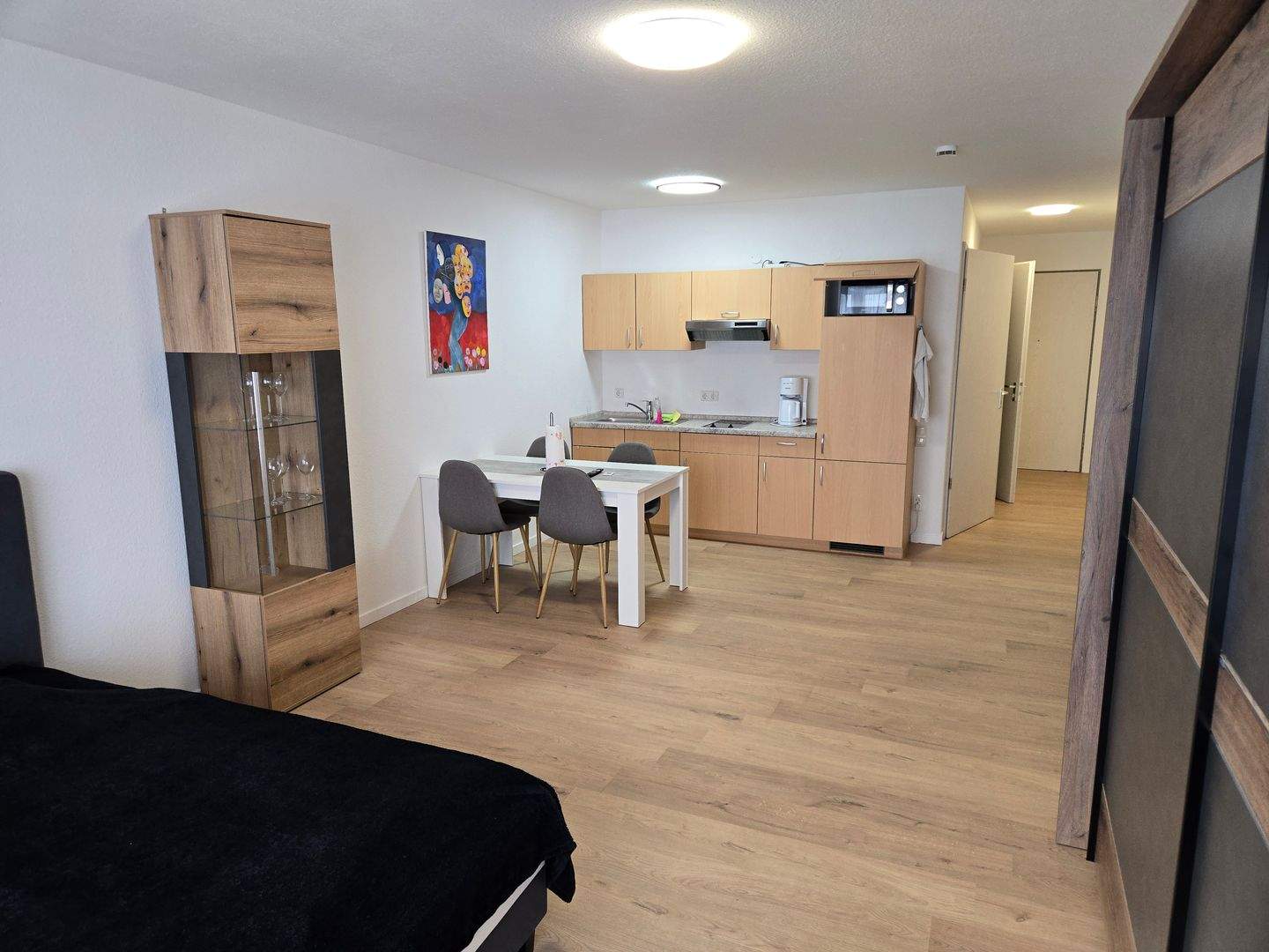 Voll Möblierte 1-Zimmer-Wohnung in zentraler Lage Potsdam-Drewitz. Sofortkontakt: Tel.: 01525 9685007, 14480 Potsdam (Am Stern Drewitz Kirchsteigfeld)