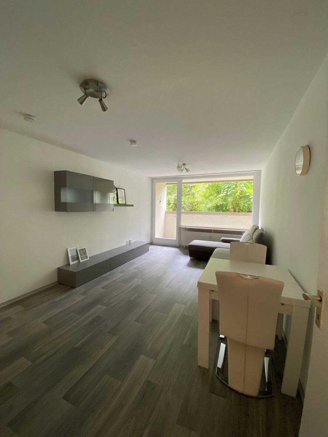 Zentrale 1 Zimmer Wohnung, 91052 Erlangen (Anger Erlangen-Ost Erlangen-Süd Innenstadt)