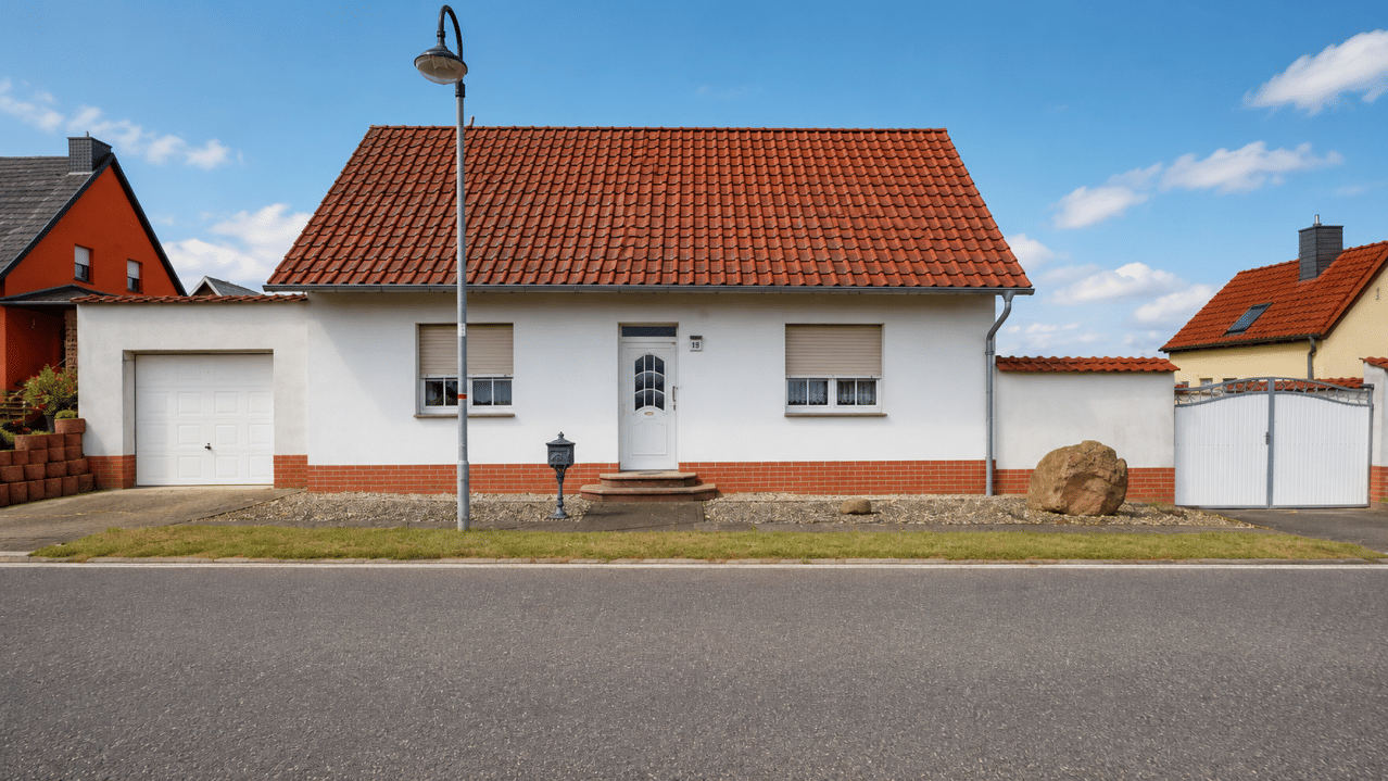 Traumhaft vielseitig: Wohnhaus, Werkstatt & Stall auf großzügigem Grundstück! Potenzial in idyllischer Alleinlage, 14913 Niedergörsdorf