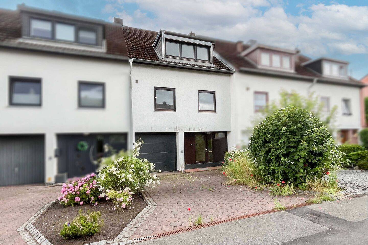 St. Gertrud – Marli: Reihenmittelhaus mit Lieblingsgärtchen und Sonnendeck, 23566 Lübeck (Sankt Gertrud Sankt Jürgen)