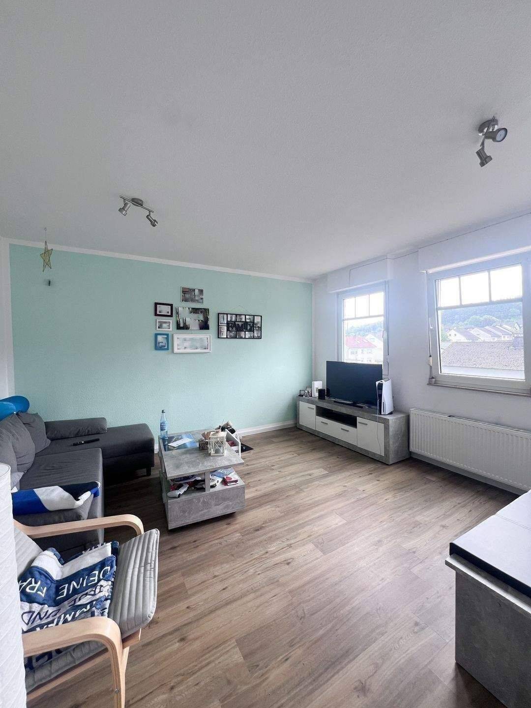 Gepflegte 2-Zimmer Wohnung in ruhiger Lage von Sundern mit idealer Anbindung, 59846 Sundern (Sauerland)