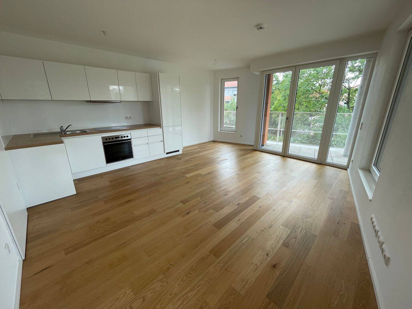 Komfortabel wohnen mit Aufzug, EBK und großem Balkon, 91052 Erlangen (Anger Erlangen-Ost Erlangen-Süd Innenstadt)
