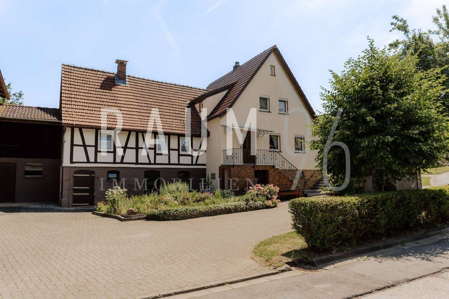 Historisches Hofanwesen mit zwei Scheunen, Charme und vielseitigen Nutzungsmöglichkeiten, 96231 Bad Staffelstein