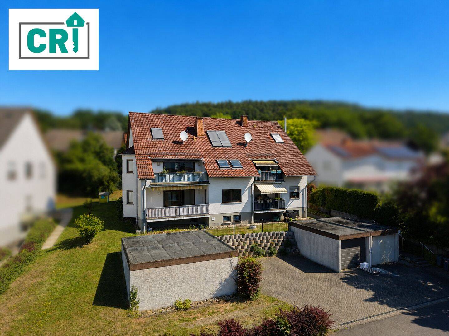 Attraktive 3-Zimmer-Wohnung mit Südbalkon und Garage in Niederweimar, 35096 Weimar (Lahn)
