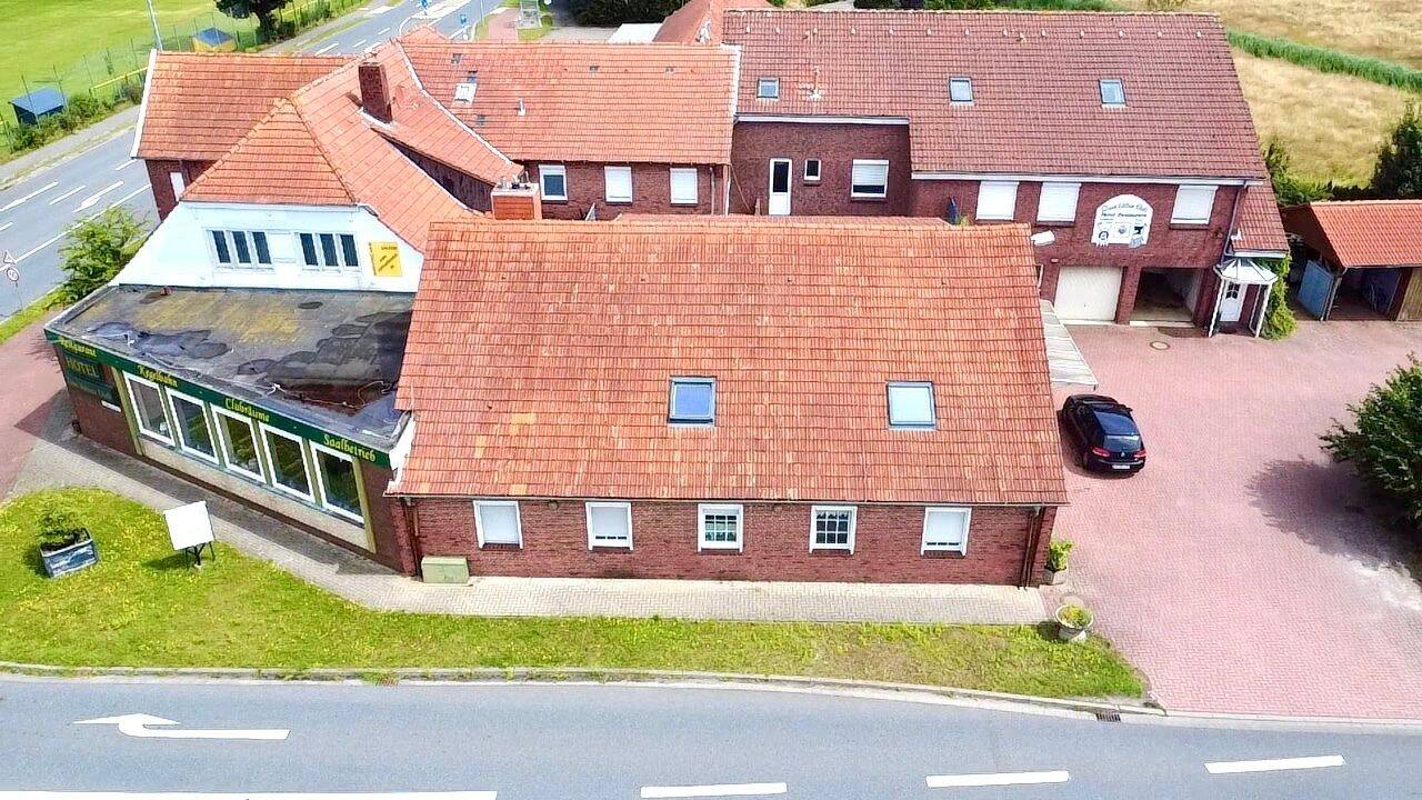 Historisches Anwesen mit Hotel, Restaurant, Saalbetrieb und Wohnungen auf 4.450?m² Grundstück, 26446 Friedeburg