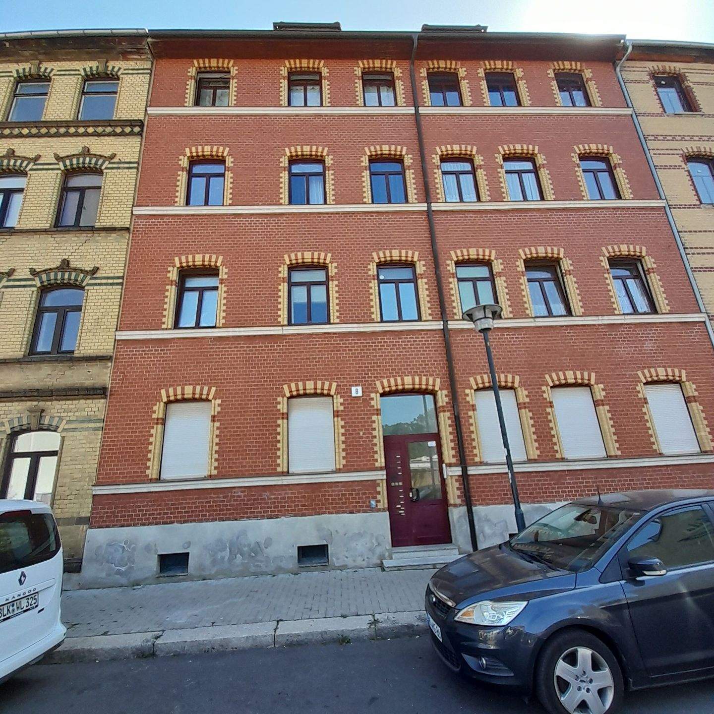 +++ Hübsche Drei-Raum-Wohnung im Dachgeschoss +++, 6667 Weißenfels