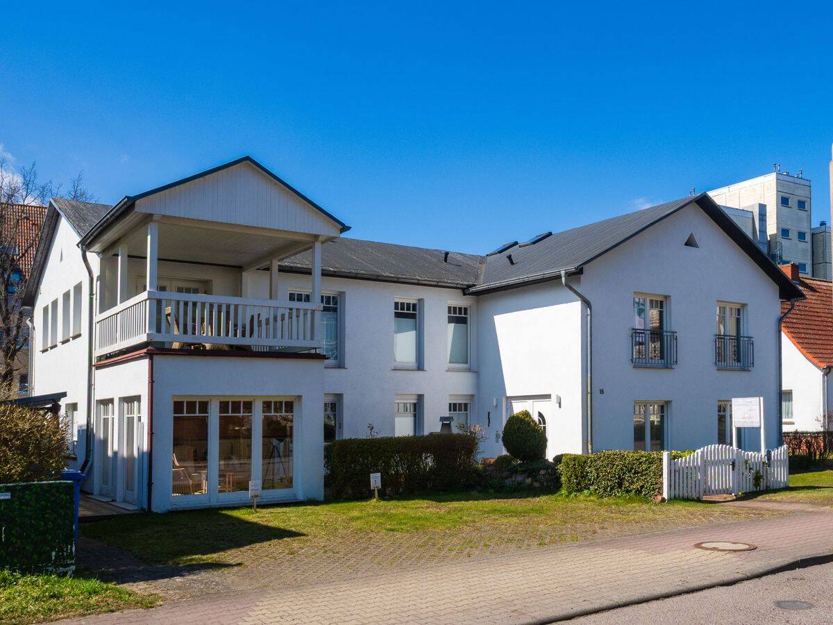 Nur wenige Schritte zur Ostsee, Mehrfamilienhaus mit Ferienwohnungen und Potential, 18609 Binz