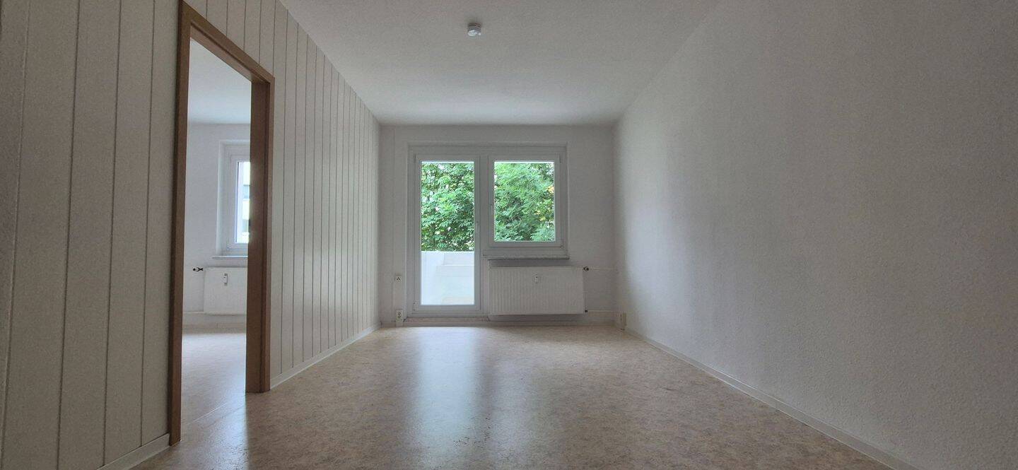Gemütliche 3-Raum Wohnung im Zentrum – Ihr neues Zuhause mit Balkon, 8451 Crimmitschau