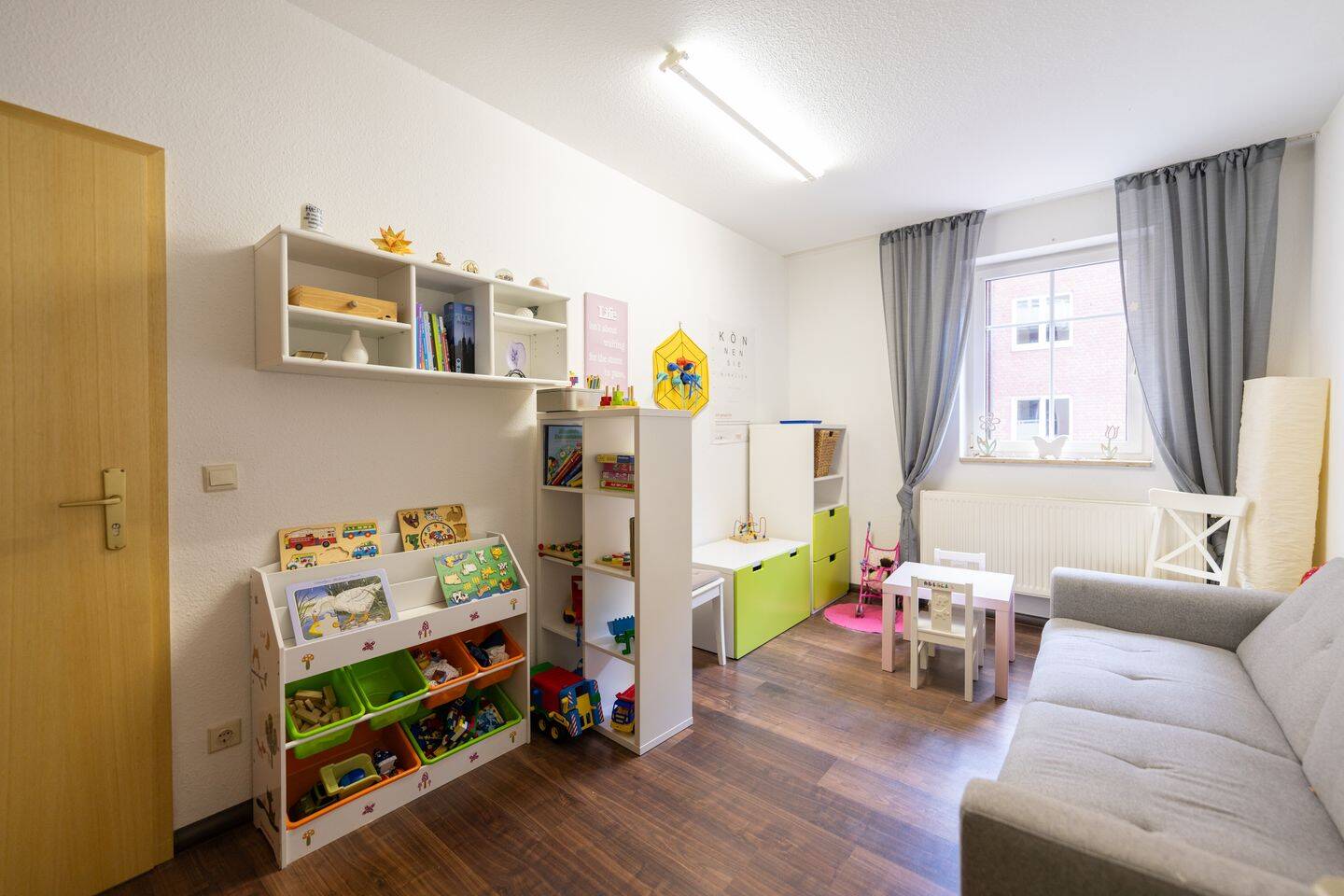 Renditestarke 2-Zimmer-Wohnung mit Stellplatz und großem Keller!, 96515 Sonneberg