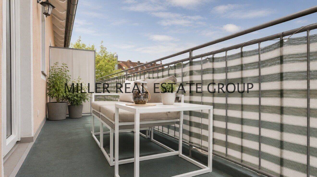 Gepflegte 3-Zimmer-Eigentumswohnung in Ingolstadt-Süd mit sonnigem Südwest-Balkon, Einbauküche und Carport!, 85051 Ingolstadt