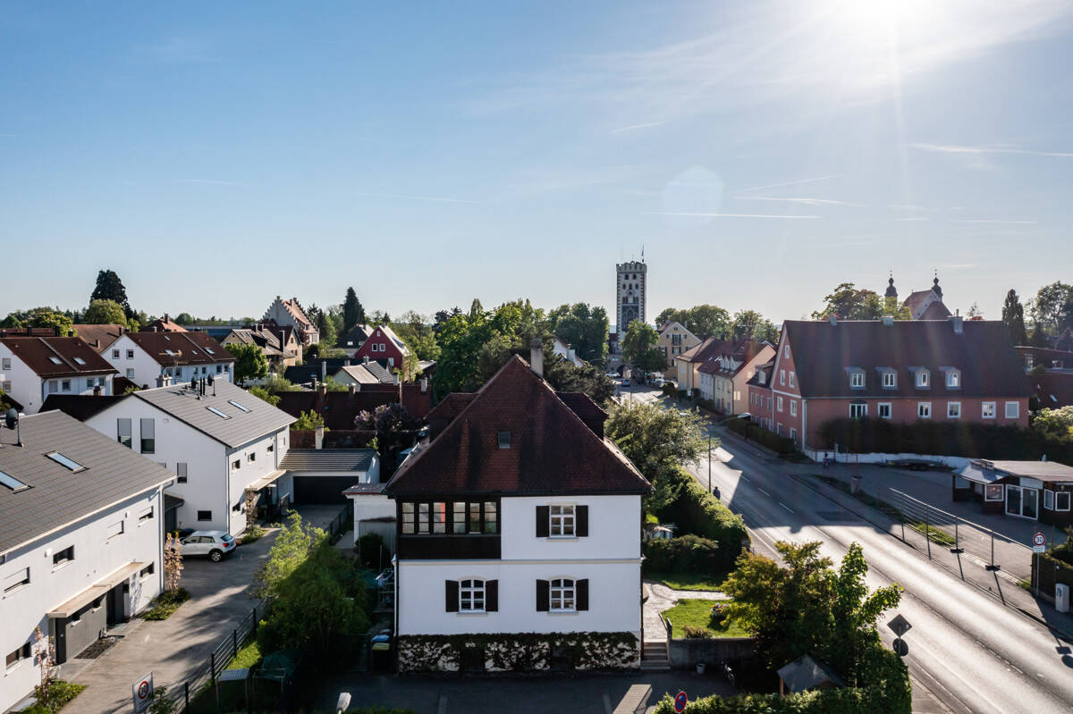 Einfamilienhaus mit enormem Platzangebot und viel Ausbaupotential in Landsberg, 86899 Landsberg am Lech