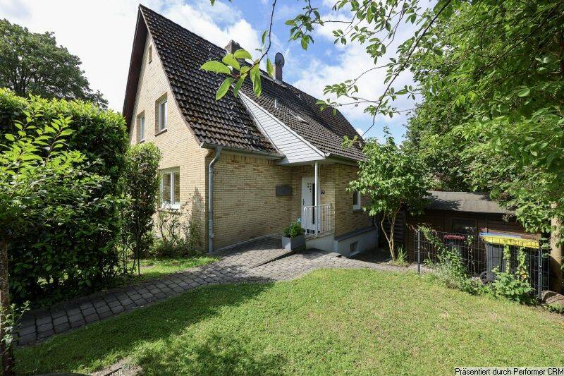 Wohnen wie im eigenen Haus – großzügige 5-Zimmer mit Garten & Vollkeller – 3 Jahre befristet, 22547 Hamburg (Altona Bahrenfeld Eidelstedt Lurup)