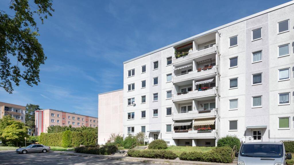 Wenn schon Miete, dann wenigstens mit Stil und reduziert!, 2994 Bernsdorf