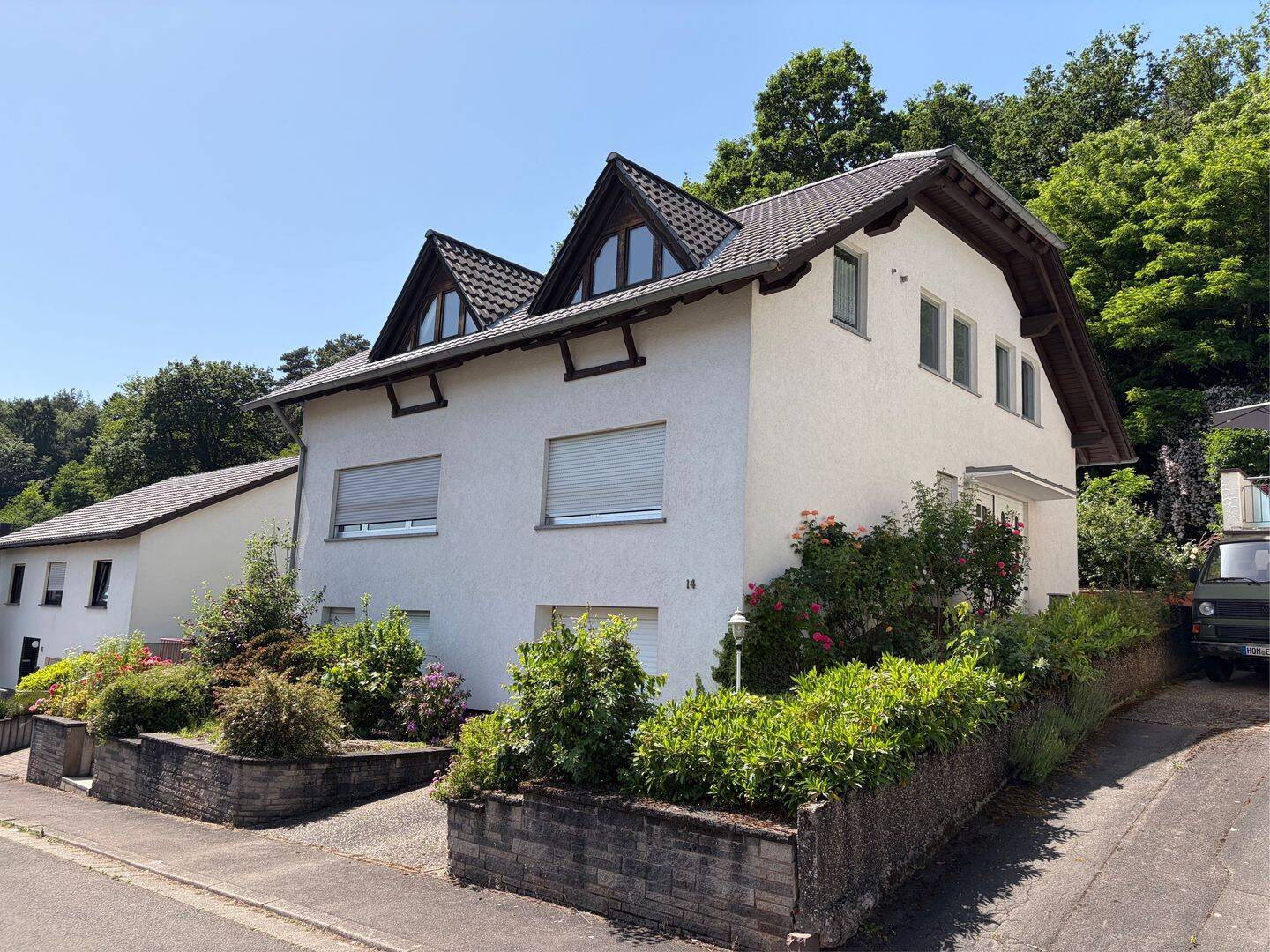 Schönes freistehendes 2 Familienhaus in exklusiver und ruhiger Lage in Homburg- Kirrberg, 66424 Homburg