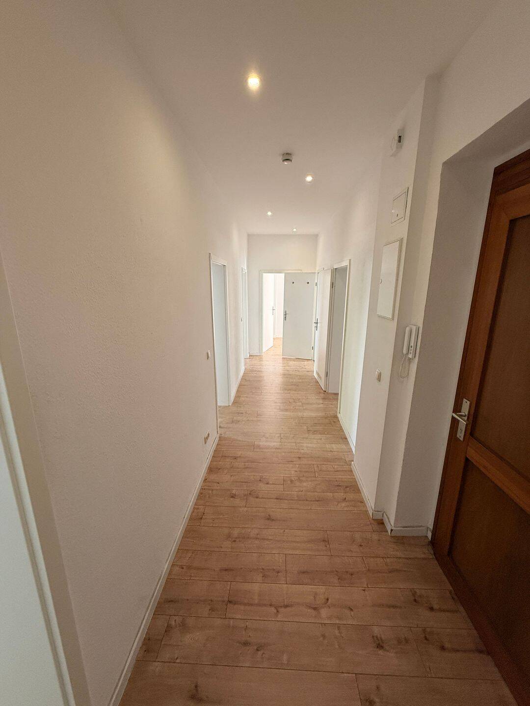 Familiengerechte 4-Zimmer-Wohnung in Erfurt mit moderner Ausstattung, 99089 Erfurt (Altstadt Andreasvorstadt Berliner Platz Ilversgehofen Rieth)